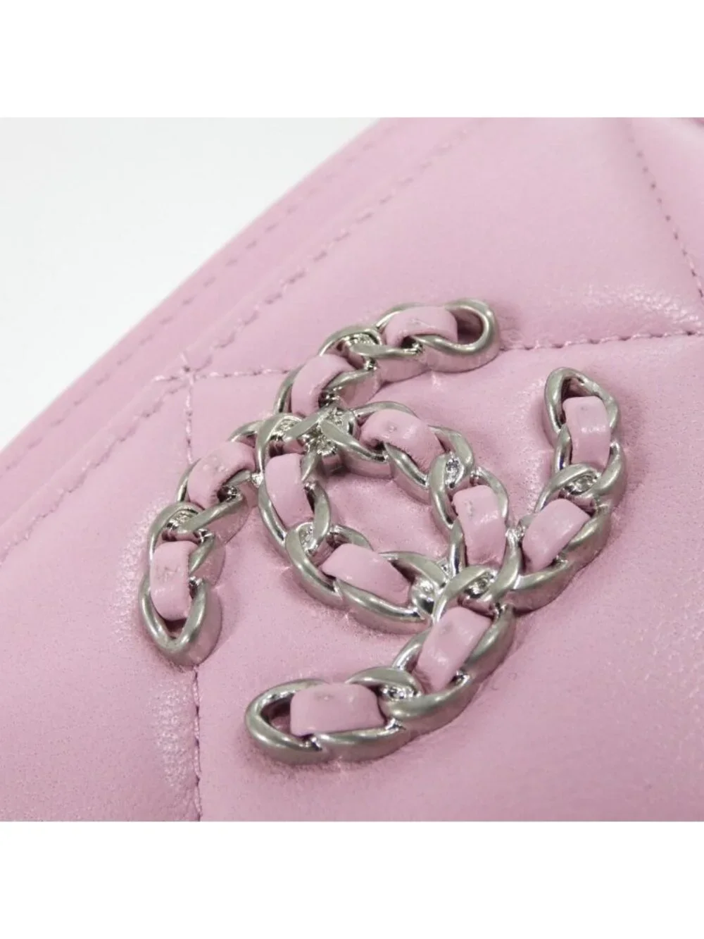 Chanel 19 Line Card Case